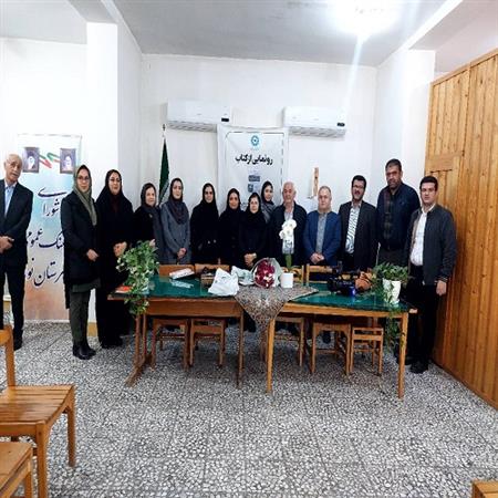 رونمایی کتاب 1402