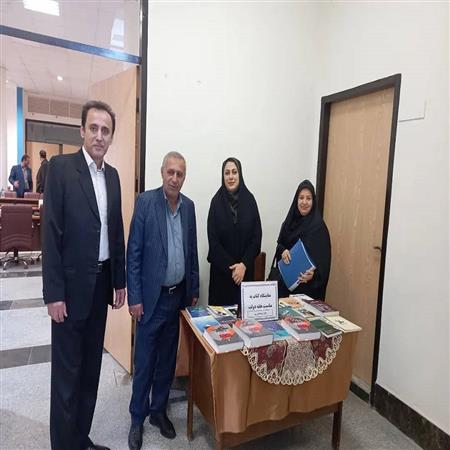 نمایشگاه کتاب در فرمانداری